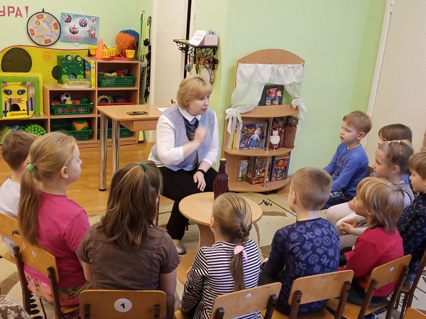 Педагогам