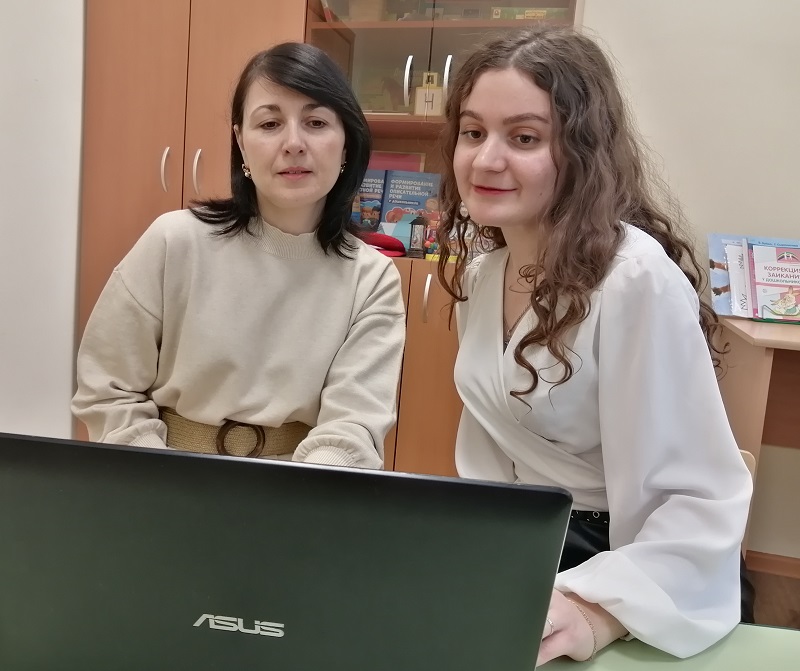 Логопеды